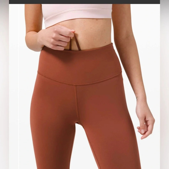Lululemon Wunder Train High-Rise Tight 25"
Dark Terracotta - Picture 5 of 9